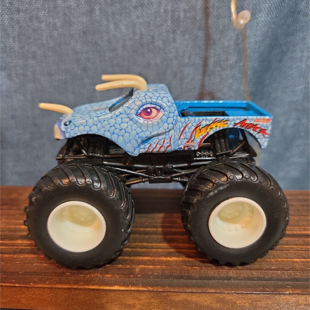 Hot Wheels Monster Jam Jurassic Attack Diecast Dinosaur Y2K